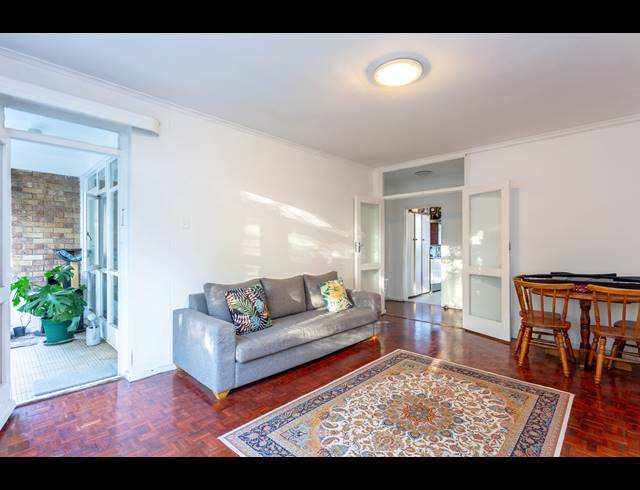 3 BEDROOM APARTMENT FOR SALE IN WYNBERG UPPER